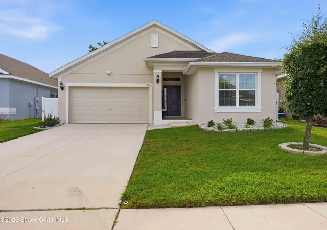 Homes for sale in Winter Haven, FL | 256 Krenson Bay Loop, Winter Haven, FL 33881 | MLS# 1075052