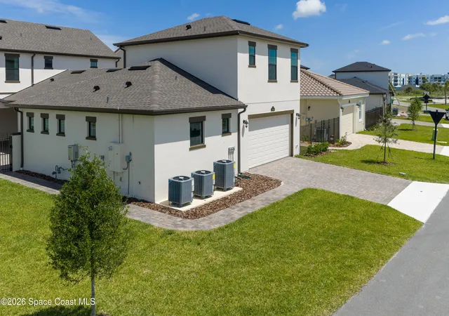 Photo 4 of Sale Pending at 2363 Spur Dr, Melbourne, FL 32940 | MLS# 1074739 | Listing updated on 2026-09-10
