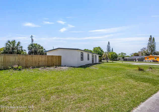 3rd image of 1106 Wild Rose Dr Ne, Palm Bay, FL 32905 | MLS# 1076358