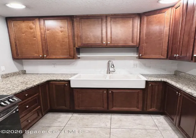 Listing Photo 5 - Condo for sale in building located at 165 Treasure St, Merritt Island, FL 32952 - Unit #A3-105
