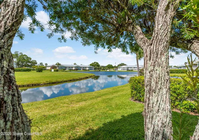 Homes for sale in Vero Beach, FL | 361 N Grove Isle Cir, Vero Beach, FL 32962 | MLS# 1077424
