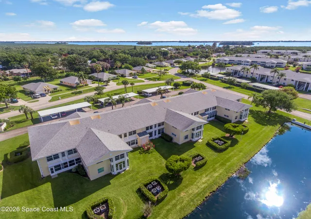 Homes for sale in Vero Beach, FL | 361 N Grove Isle Cir, Vero Beach, FL 32962 | MLS# 1077424