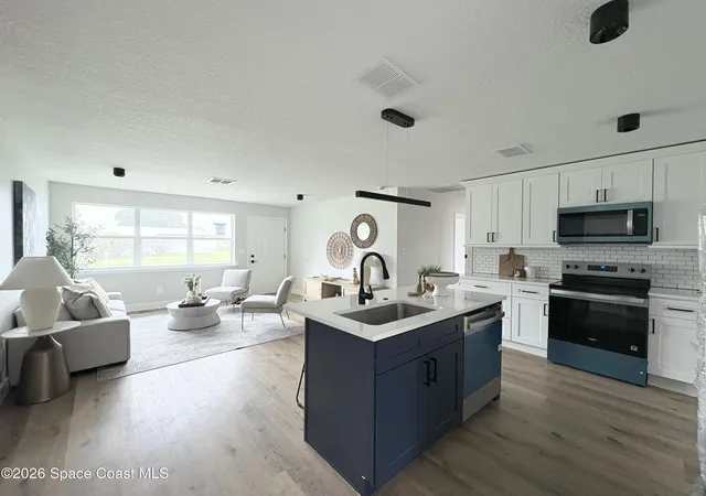 5th image of 520 Buckingham Ave, Melbourne, FL 32935 | MLS# 1075655