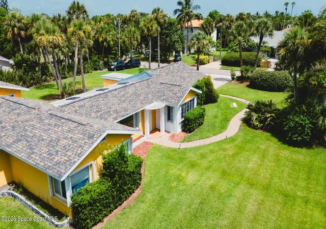 4th image of 702 Oak St, Melbourne Beach, FL 32951 | MLS# 1075526