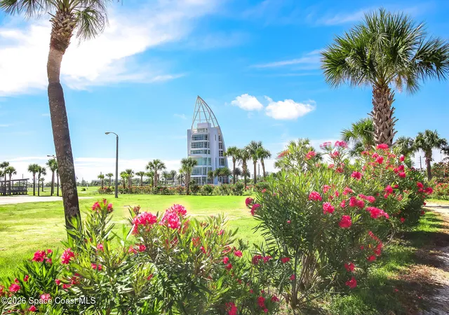 Homes for sale in Cocoa Beach, FL | 190 Escambia Lane, Cocoa Beach, FL 32931 | Houzeo