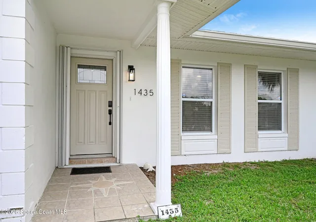 Photo 1 of Single family home for sale at 1435 Anchor Ln, Merritt Island, FL 32952 | MLS# 1075644 | Listing updated on 2026-04-25
