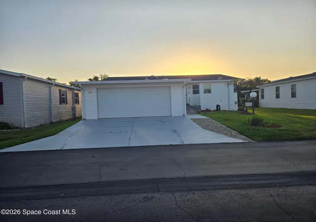 4th image of 375 Outer Dr Ne #213, Cocoa, FL 32926 | MLS# 1075998