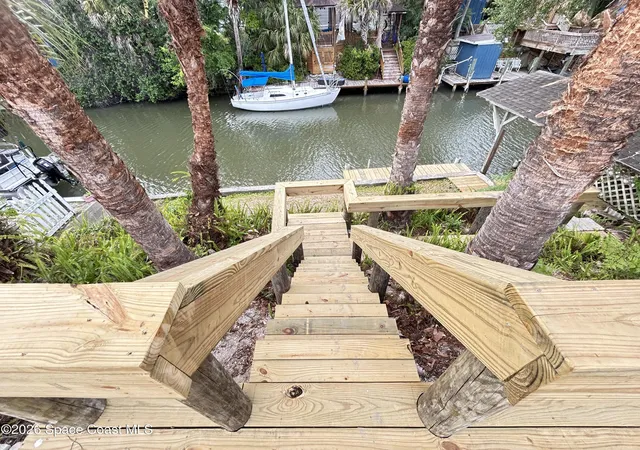 Homes for sale in Edgewater, FL | 117 Lewis St, Edgewater, FL 32141 | MLS# 1075943