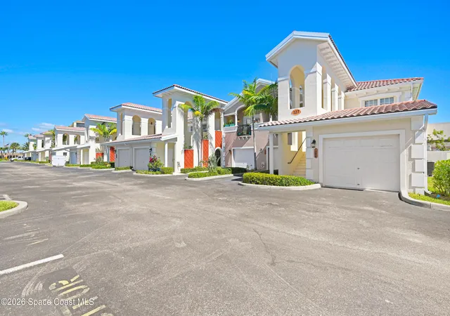 39th image of 127 Lancha Cir #203, Satellite Beach, FL 32937 | MLS# 1076093
