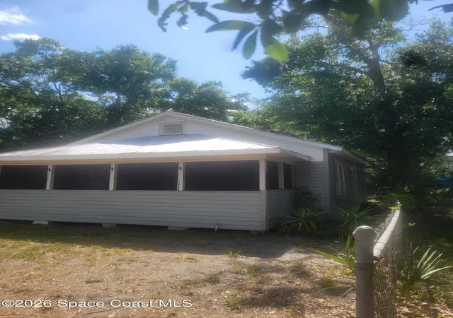 Photo 2 of Sale Pending at 535 S Kentucky Ave, Cocoa, FL 32922 | MLS# 1076164 | Listing updated on 2026-08-19