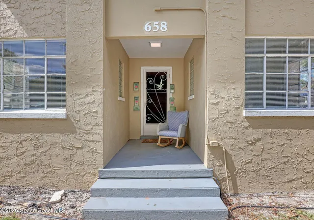 Listing Photo 5 - Condo for sale in building located at 658 Young St, Melbourne, FL 32935
