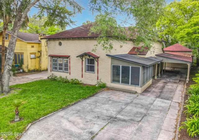 2nd image of 224 S Salisbury Ave, De Land, FL 32720 | MLS# 1076336