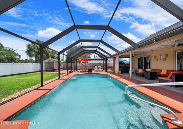 Photo 2 of Single family home for sale at 413 Lisa Rd Ne, Palm Bay, FL 32907 | MLS# 1076383 | Listing updated on 2026-08-31