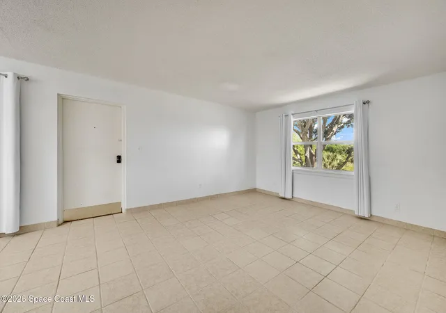 4th image of 4304 London Town Rd, TITUSVILLE, FL 32796