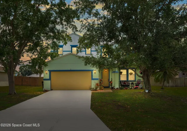 Photo 1 of Single family home for sale at 818 Boeing St Ne, Palm Bay, FL 32907 | MLS# 1076573 | Listing updated on 2026-07-17