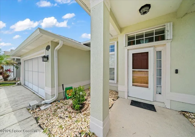 Homes for sale in Melbourne, FL | 1104 Sedgewood Cir, Melbourne, FL 32904 | MLS# 1076921