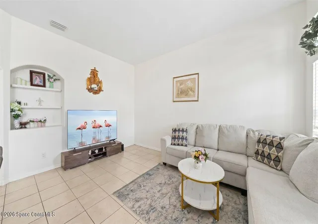 5th image of 1104 Sedgewood Cir, Melbourne, FL 32904 | MLS# 1076921