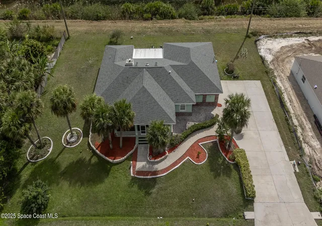3rd image of 274 Lagoon St Sw, Palm Bay, FL 32908 | MLS# 1076661