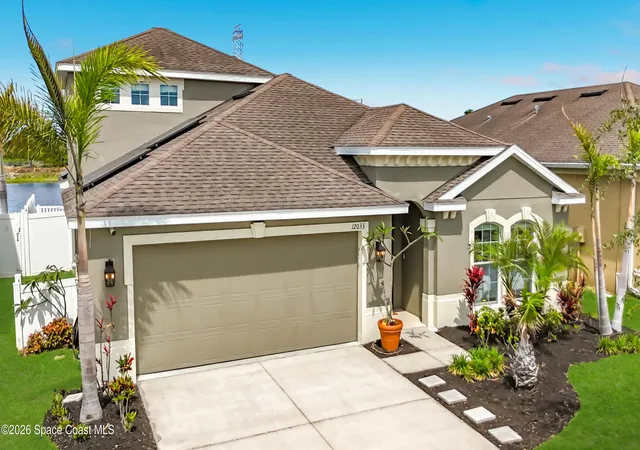 Homes for sale in Gibsonton, FL | 12033 Grand Kempston Dr, Gibsonton, FL 33534 | MLS# 1076765