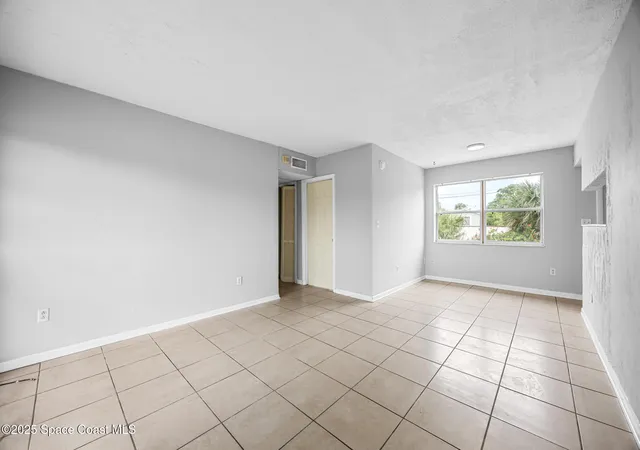 5th image of 3000 Garden Ter Ne, Palm Bay, FL 32905 | MLS# 1076824