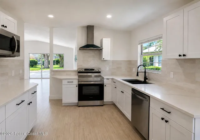 Photo 4 of Single family home for sale at 5745 King James Ave, Leesburg, FL 34748 | MLS# 1078546 | Listing updated on 2026-07-12