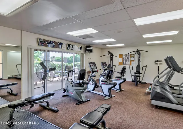 Listing Photo 2 - Condo for sale in building located at 5 Vis Gdns Trl, Vero Beach, FL 32962 - Unit #202