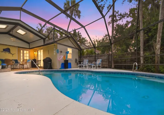 5th image of 285 Ibis Dr, Melbourne Beach, FL 32951 | MLS# 1077462