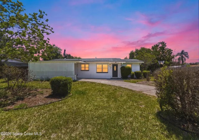 Photo 1 of Single family home for sale at 1395 Ashwood Dr, Melbourne, FL 32935 | MLS# 1077047 | Listing updated on 2026-05-12