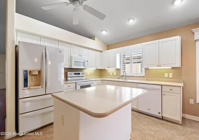 Photo 3 of Single family home for sale at 741 Indian Oaks Dr, Melbourne, FL 32901 | MLS# 1077104 | Listing updated on 2026-09-17