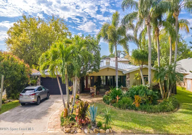 Photo 3 of Single family home for sale at 275 Bonita Dr, Merritt Island, FL 32952 | MLS# 1077541 | Listing updated on 2026-09-10