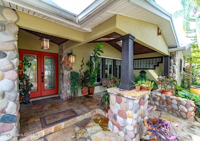 Photo 4 of Single family home for sale at 275 Bonita Dr, Merritt Island, FL 32952 | MLS# 1077541 | Listing updated on 2026-09-10