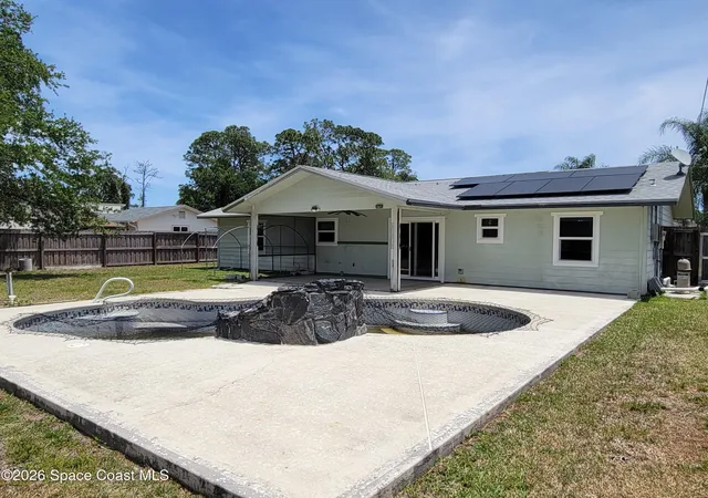 2nd image of 726 Diplomat Ave Se, Palm Bay, FL 32909 | MLS# 1077272