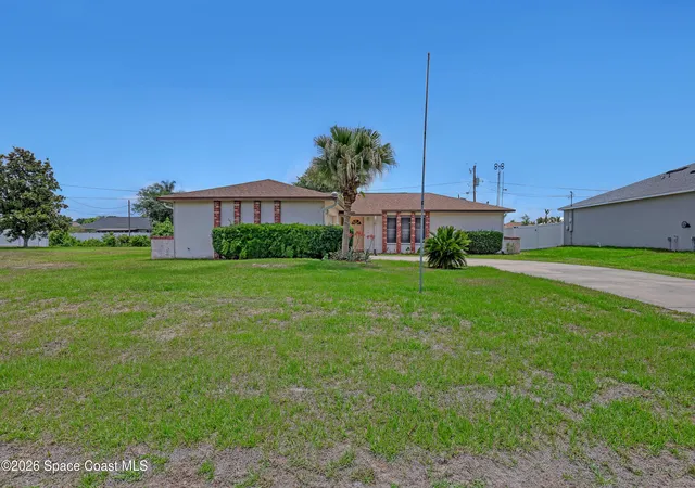 Photo 4 of Single family home for sale at 431 Ellington Ave SE, Palm Bay, FL 32909 | MLS# 1077769 | Listing updated on 2026-09-17
