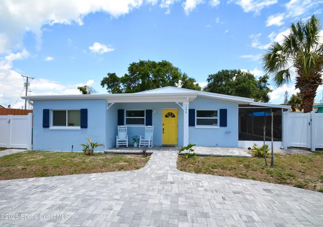 Homes for sale in Cocoa Beach, FL | 134 E Grant Ave, Cocoa Beach, FL 32931 | MLS# 1077396