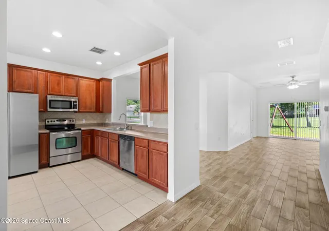 5th image of 4366 Fitzroy Reef Dr, Mims, FL 32754 | MLS# 1077716