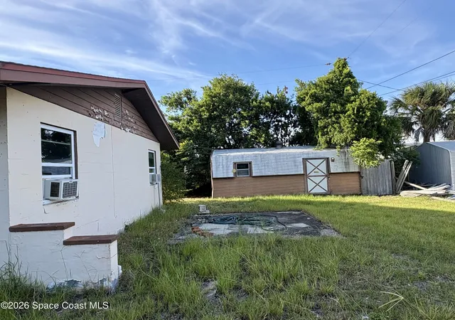 3rd image of 305 Live Oak Ln, Melbourne, FL 32935 | MLS# 1077555