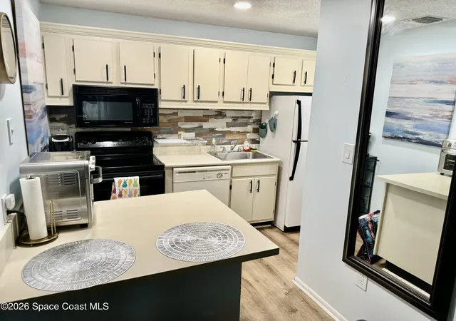 4th image of 225 S Tropical Trl #719, Merritt Island, FL 32952 | MLS# 1077592