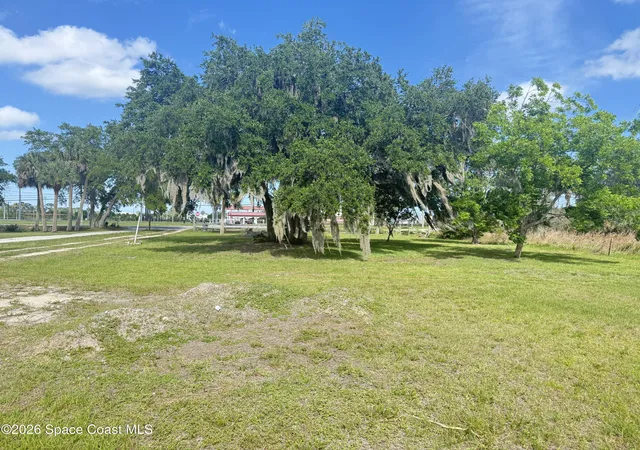 Photo 2 of Manufactured home for sale at 435 Friday Rd, Cocoa, FL 32926 | MLS# 1077734 | Listing updated on 2026-05-20