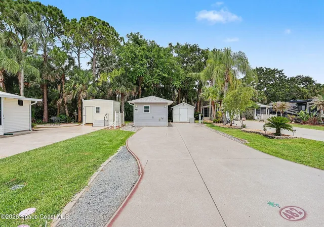 4th image of 482 Oak Cove Rd, Titusville, FL 32780 | MLS# 1077711