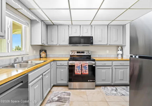 Homes for sale in Cocoa Beach, FL | 201 Saint Lucie Ln #606, Cocoa Beach, FL 32931 | MLS# 1077835