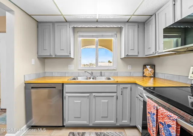 Homes for sale in Cocoa Beach, FL | 201 Saint Lucie Ln #606, Cocoa Beach, FL 32931 | MLS# 1077835