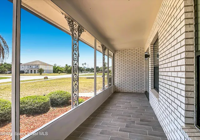 Homes for sale in Deltona, FL | 930 Troy Dr, Deltona, FL 32725 | MLS# 1077805