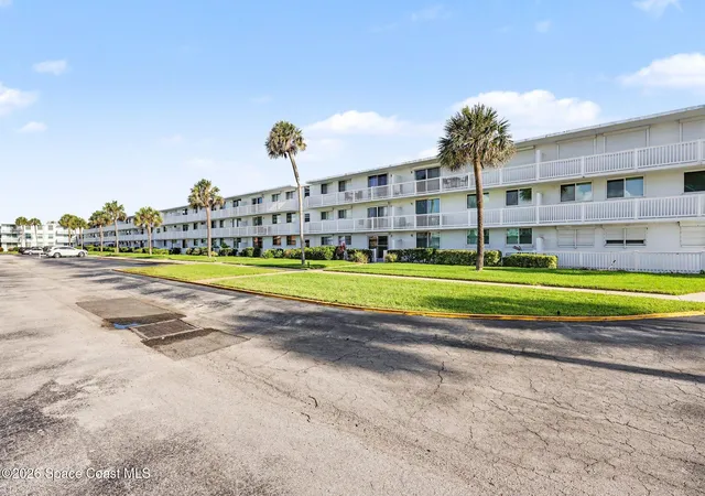 Homes for sale in Cocoa Beach, FL | 3190 N Atlantic Avenue, Cocoa Beach, FL 32931 | Houzeo