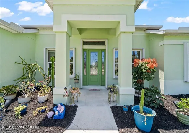 Homes for sale in Melbourne, FL | 3365 Soft Breeze Cir, Melbourne, FL 32904 | MLS# 1077938