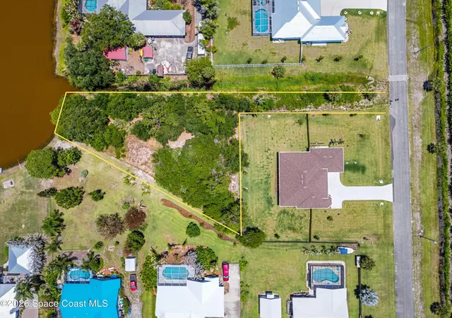 Photo 3 of Land for sale at 759 S Fischer Cir, Sebastian, FL 32958 | MLS# 1078190 | Listing updated on 2026-05-27