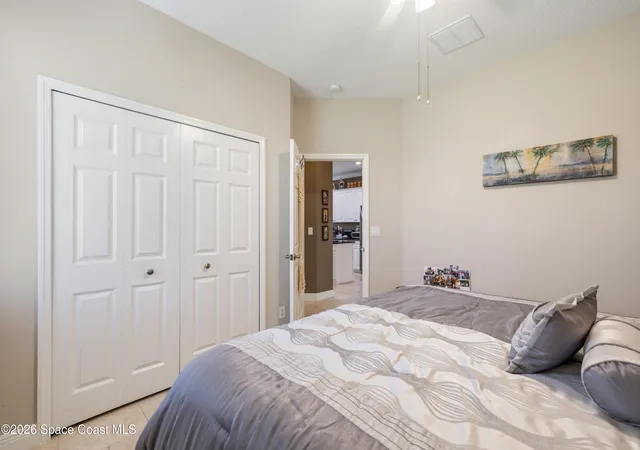 Photo 3 of Single family home for sale at 5828 Pine Ridge Cir, Vero Beach, FL 32967 | MLS# 1078099 | Listing updated on 2026-08-19