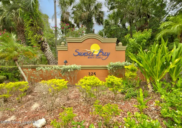 Homes for sale in Merritt Island, FL | 225 S Tropical Trl #605, Merritt Island, FL 32952 | MLS# 1078318