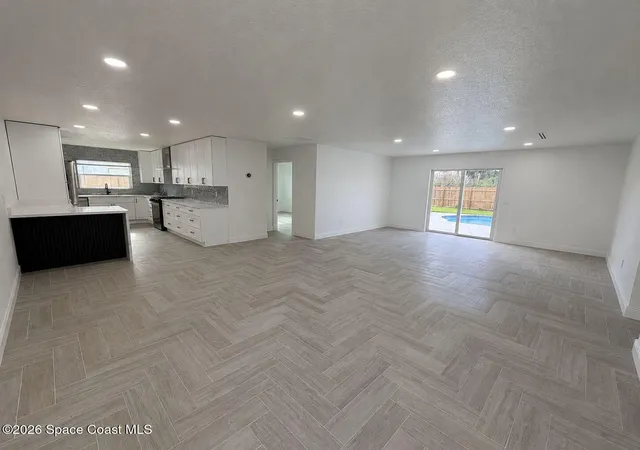 4th image of 233 Ne 1 St Ne, Satellite Beach, FL 32937 | MLS# 1078242