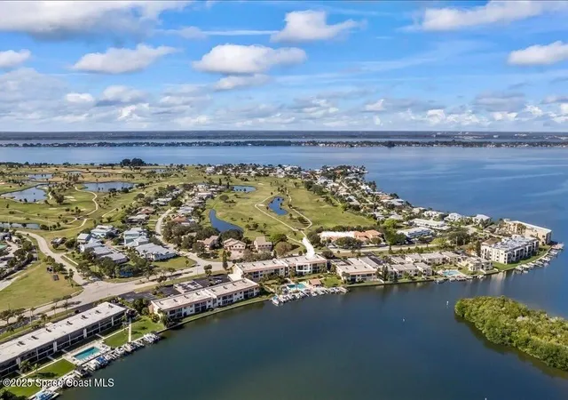 Homes for sale in Cocoa Beach, FL | 1611 Minutemen Cswy #306, Cocoa Beach, FL 32931 | MLS# 1078305