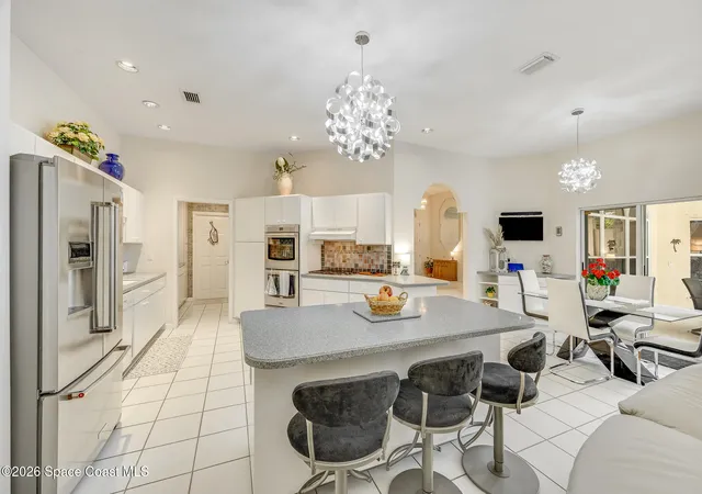4th image of 370 Normandy Dr, Indialantic, FL 32903 | MLS# 1078404